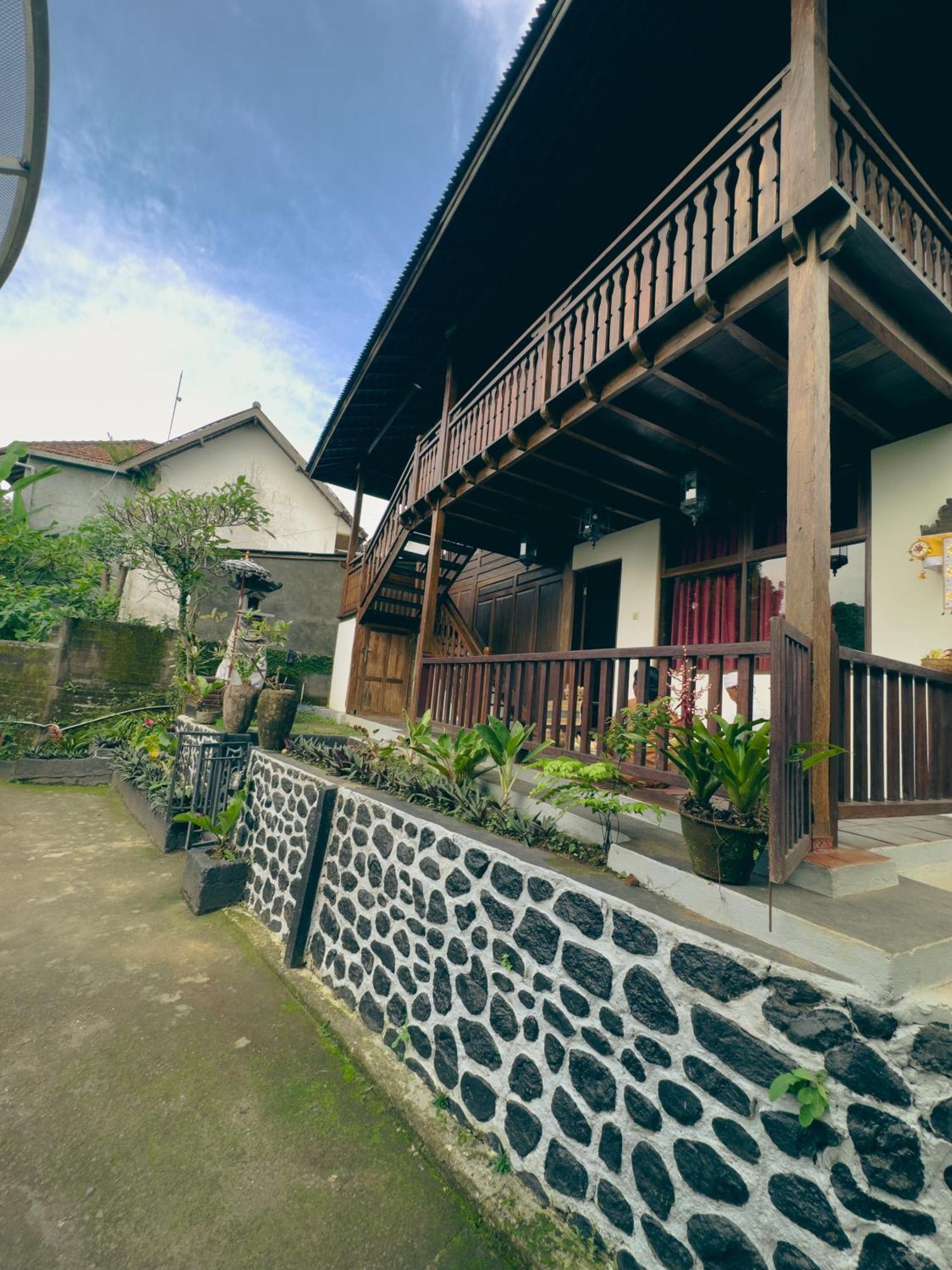 Munduk Tjeraki House Guest House Exterior foto
